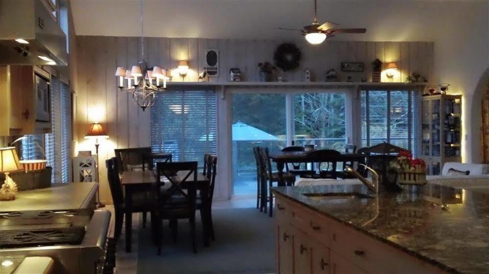 Lost Mountain Lodge Sequim Bagian luar foto